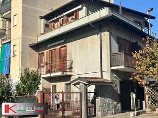 Casa Semi Indipendente in Vendita a Settimo Torinese, 350'000&euro;, 180 m²