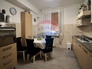 Trilocale in Vendita a Ancona, 89'000€, 86 m²