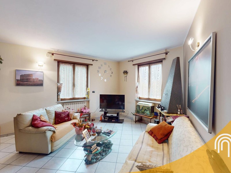 Appartamento in Vendita a Torino, 219'000&euro;, 150 m²