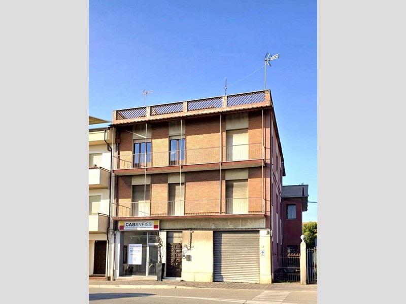 Casa Indipendente in Vendita a Civitanova Marche, 420'000€, 770 m²