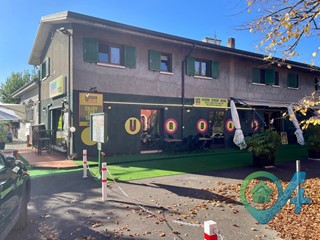 Immobile commerciale in Vendita a Sirmione, 450'000€, 200 m²