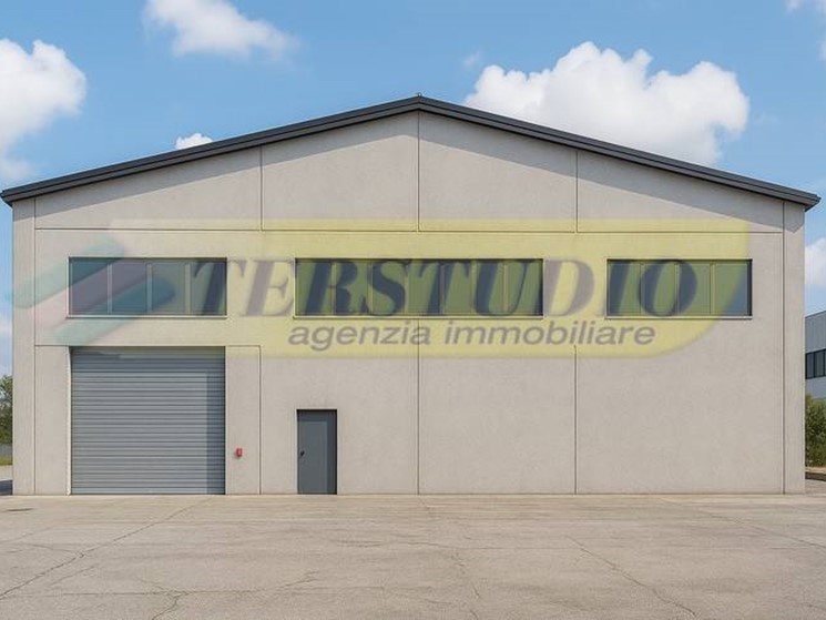 Capannone in Vendita a Terno d'Isola, 350'000€, 400 m²