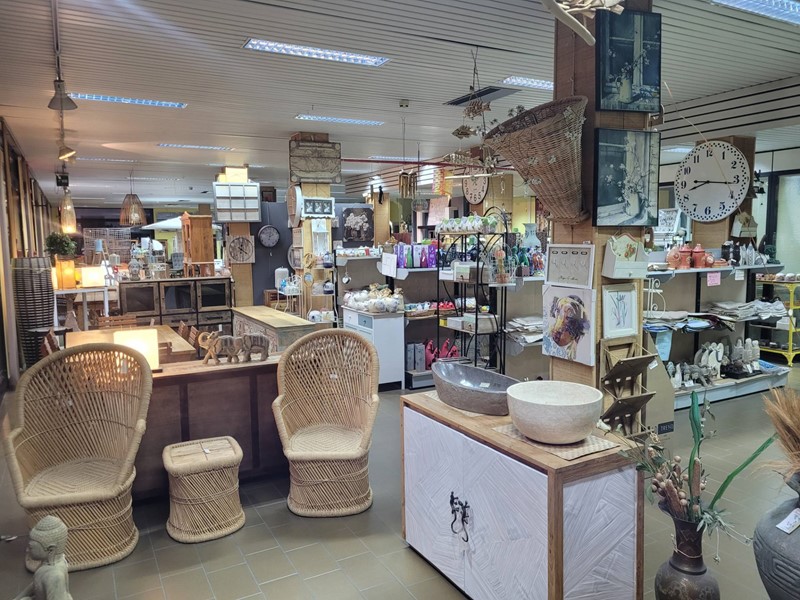 Immobile commerciale in Vendita a Legnago, 60'000€, 1000 m²