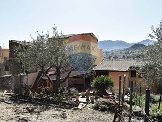 Casa Indipendente in Vendita a Monreale, 92'000€, 172 m²