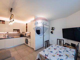 Trilocale in Vendita a Pedrengo, 178'000€, 79 m²