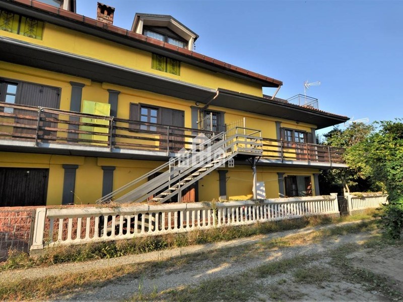 Trilocale in Vendita a Favria, 75'000&euro;, 80 m²
