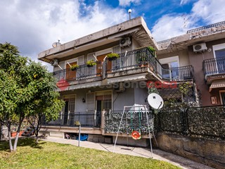 Trilocale in Affitto a Aci Castello, 900€, 116 m², arredato