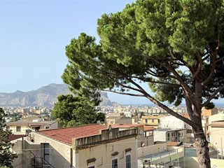 Quadrilocale in Vendita a Palermo, 118'000€, 102 m²