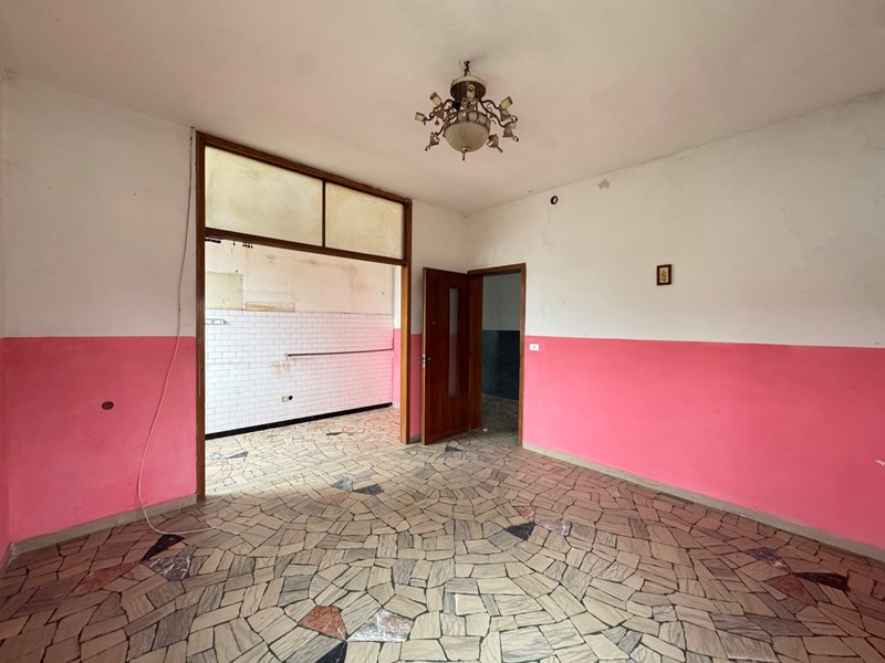 Trilocale in Vendita a Noventa Vicentina, 89'000&euro;, 105 m²