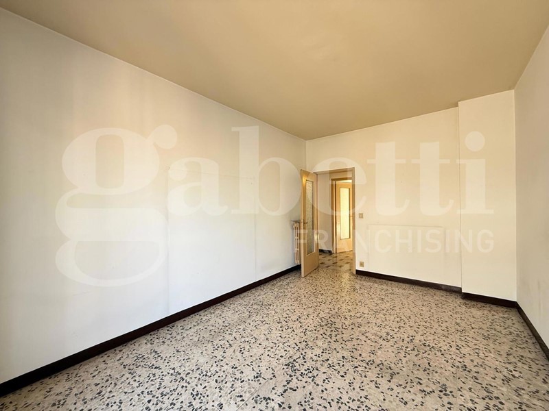 Quadrilocale in Vendita a Torino, 209'000&euro;, 117 m²