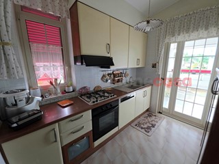 Appartamento in Vendita a Taranto, 139'000€, 185 m²