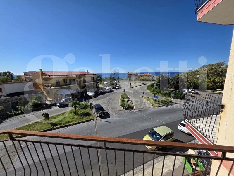 Appartamento in Vendita a Cetraro, 125'000€, 140 m², arredato