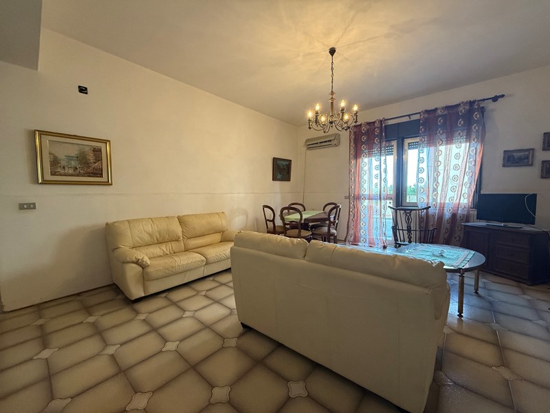 Casa Indipendente in Vendita a Terme Vigliatore, 93'000&euro;, 350 m²