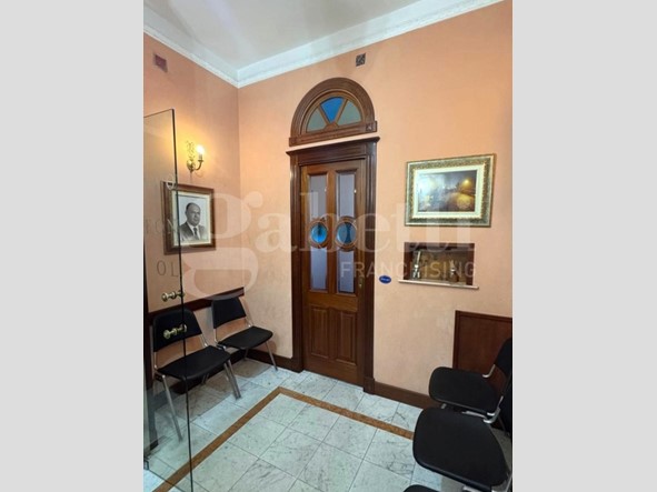 Ufficio in Affitto a Cagliari, 260€, 12 m²