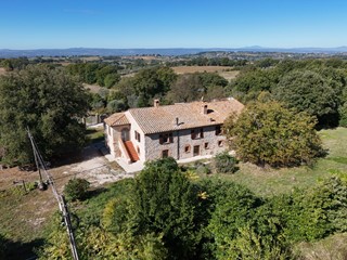 Casa Indipendente in Vendita a Amelia, 620'000&euro;, 450 m²
