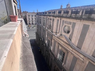 Quadrilocale in Affitto a Catania, 900&euro;, 70 m²