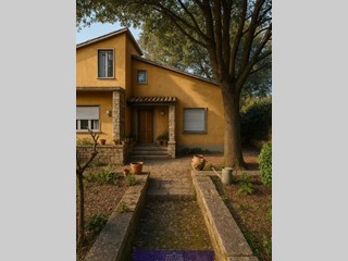 Appartamento in Vendita a Firenze, zona Gavinana, 698'000€, 120 m²