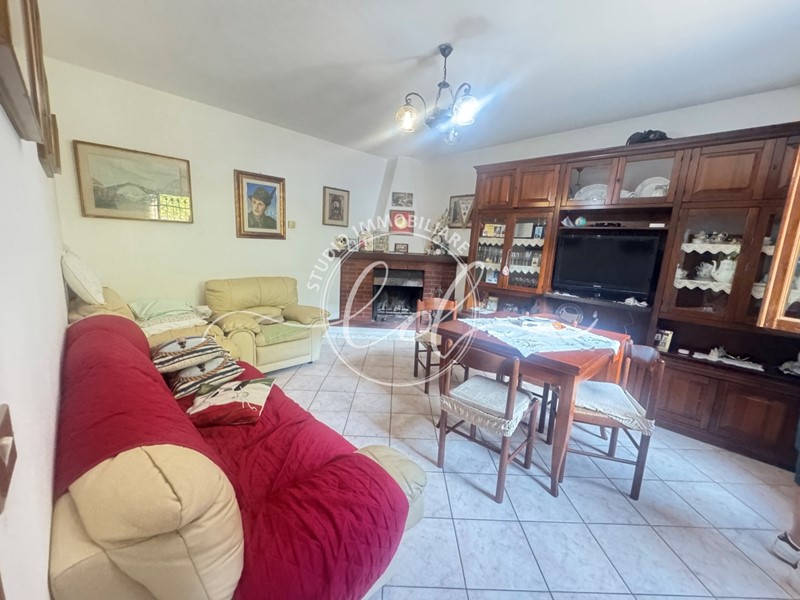 Casa Semi Indipendente in Affitto a Stazzema, zona Arni, 500€, 80 m², arredato