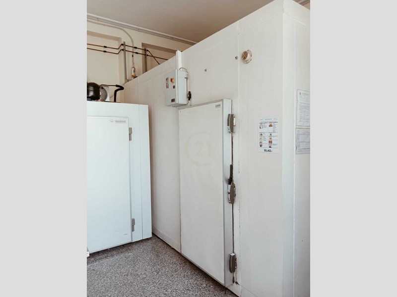 Attività commerciale in Vendita a Misterbianco, 55'000€, 