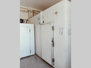 Attività commerciale in Vendita a Misterbianco, 55'000€, 