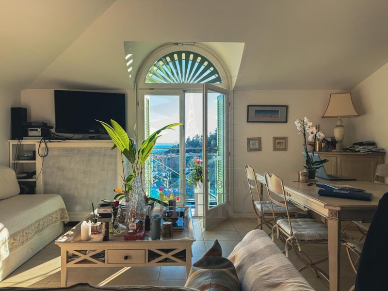 Trilocale in Vendita a Bordighera, 309'000€, 73 m², con Box