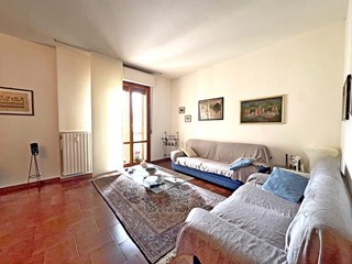 Appartamento in Vendita a Vaiano, 189'000€, 130 m², con Box