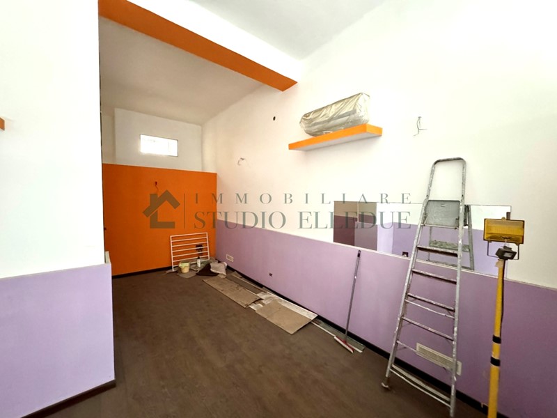 Immobile commerciale in Vendita a Bari, 95'000€, 40 m²