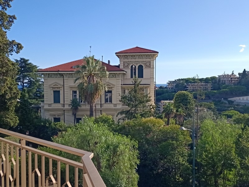 Appartamento in Vendita a Sanremo, 300'000€, 79 m², arredato