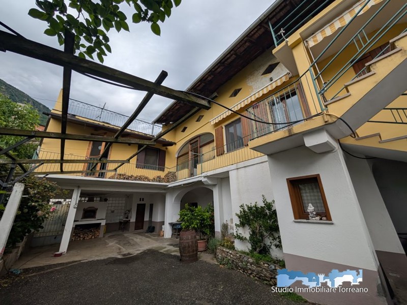 Casa Semi Indipendente in Vendita a Quassolo, 70'000&euro;, 145 m²