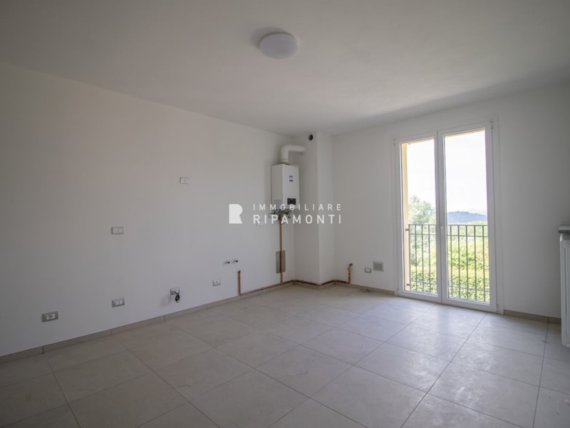 Bilocale in Affitto a Ello, 500€, 59 m²