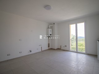 Bilocale in Affitto a Ello, 500€, 59 m²