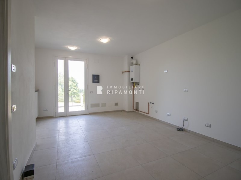 Bilocale in Affitto a Ello, 500€, 52 m²