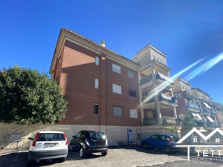 Bilocale in Vendita a Poggio Mirteto, 89'000&euro;, 72 m²