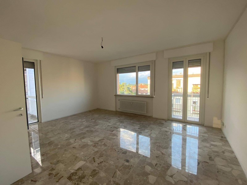 Attico in Affitto a Udine, 950€, 108 m²