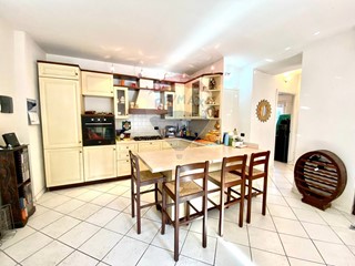 Trilocale in Vendita a Taceno, 70'000€, 71 m²