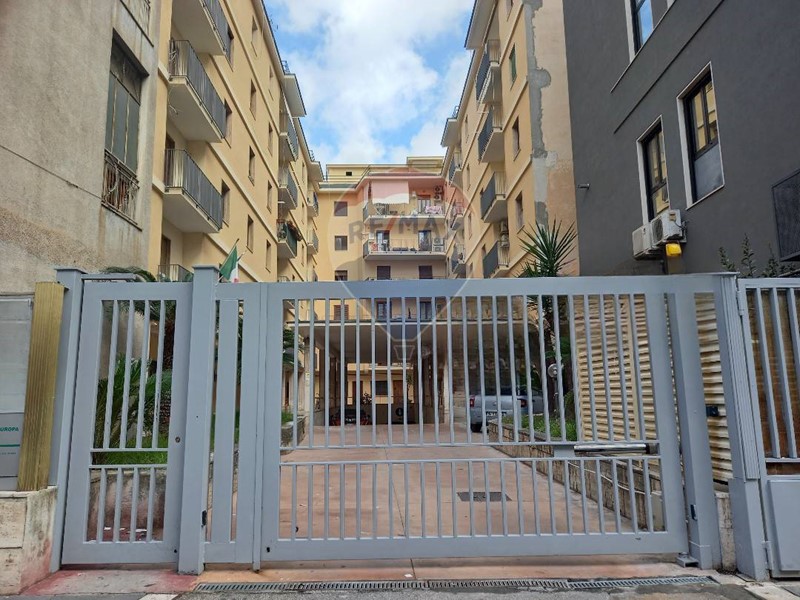 Quadrilocale in Vendita a Caserta, 205'000€, 117 m²