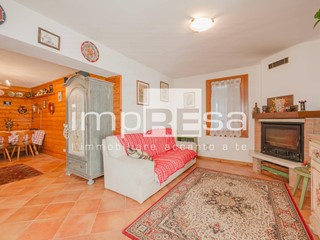Casa Semi Indipendente in Vendita a Nervesa della Battaglia, 277'000€, 165 m²