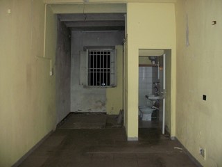 Attività commerciale in Affitto a Cascina, 500&euro;, 35 m²