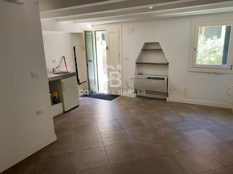 Magazzino in Vendita a Venezia, 65'000&euro;, 27 m²