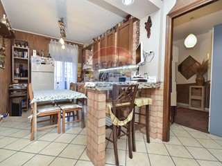 Quadrilocale in Vendita a Catania, 117'000€, 93 m²