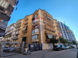 Quadrilocale in Vendita a Casoria, 160'000&euro;, 110 m²