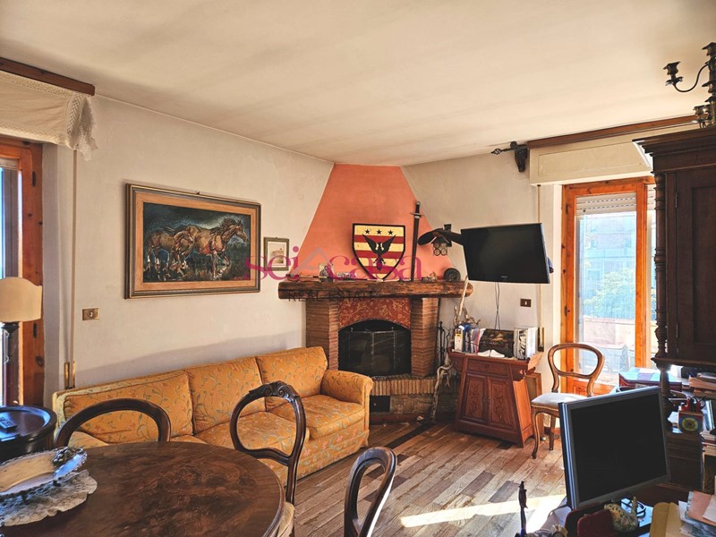 Quadrilocale in Vendita a Scansano, 80'000&euro;, 106 m²