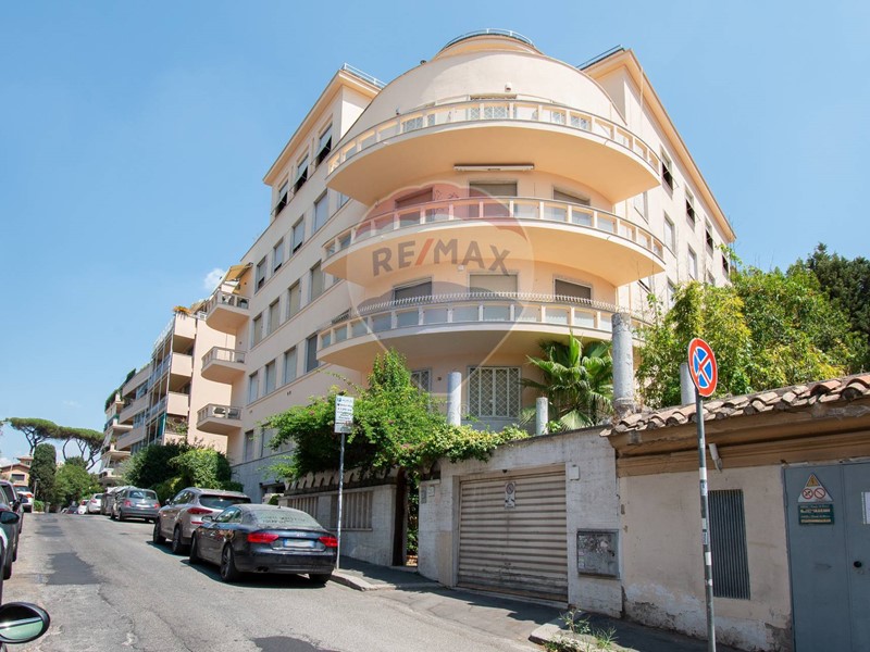Appartamento in Vendita a Roma, 2'190'000€, 354 m²