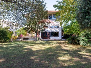 Villa in Vendita a Roma, 749'000&euro;, 350 m²