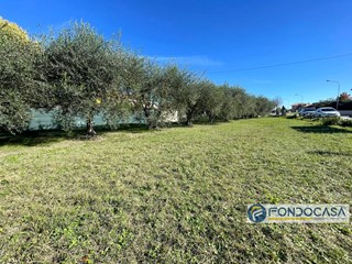 Terreno agricolo in Vendita a Calcinaia, 20'000€, 840 m²
