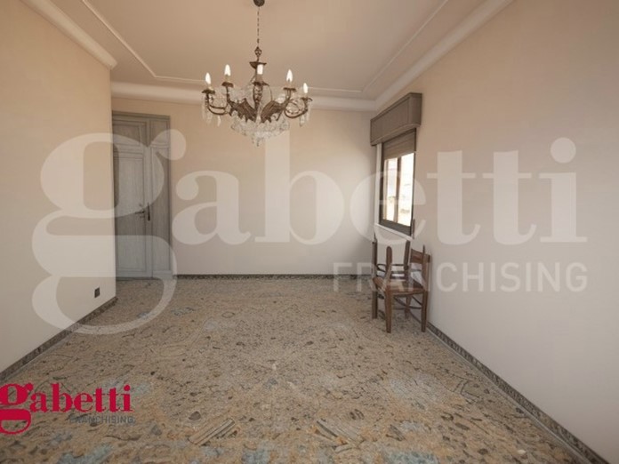 Quadrilocale in Vendita a Catania, 249'000€, 127 m²