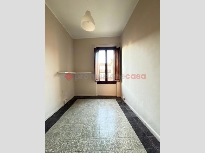 Ufficio in Affitto a Arezzo, 170€, 12 m²