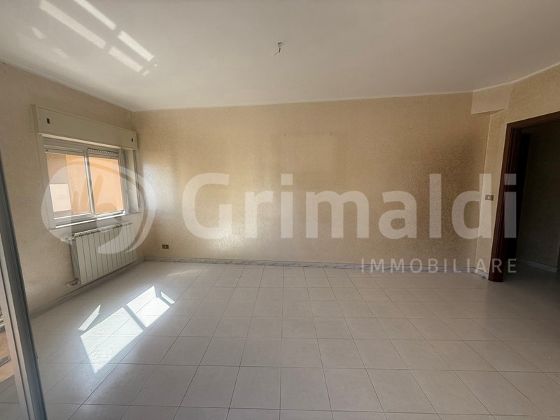 Trilocale in Affitto a Messina, 500€, 100 m²