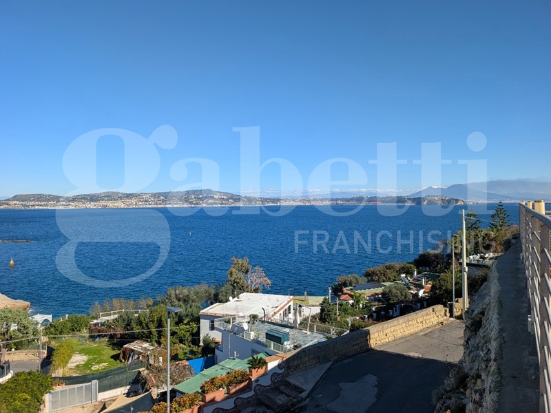 Bilocale in Affitto a Bacoli, 1'050&euro;, 70 m²