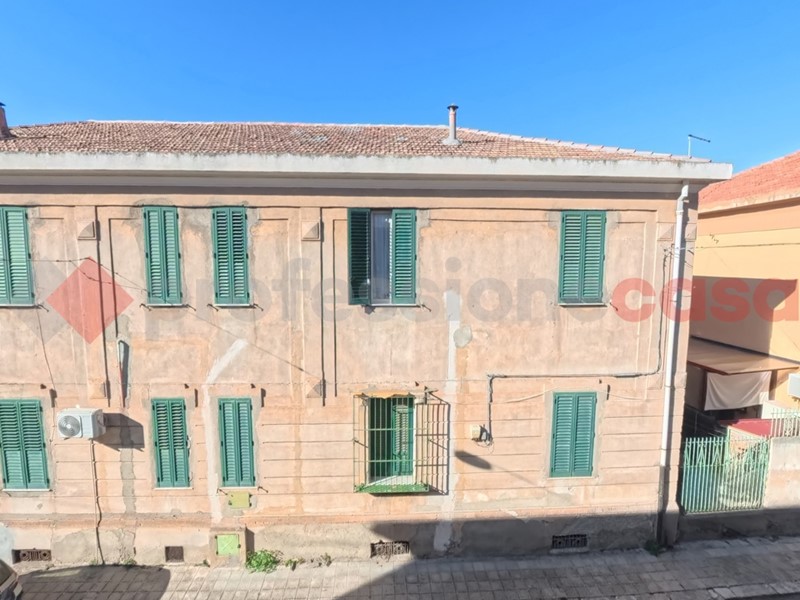 Quadrilocale in Vendita a Reggio Calabria, 48'000€, 113 m²